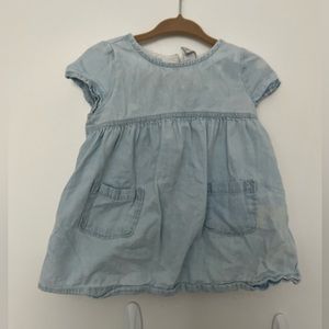 Gap jean shirt 6-12M
